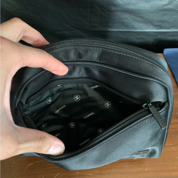 Chanel Toiletry Makeup Cosmetic Travel Pouch Bag Dual Zip Designer - Picture 2 of 4